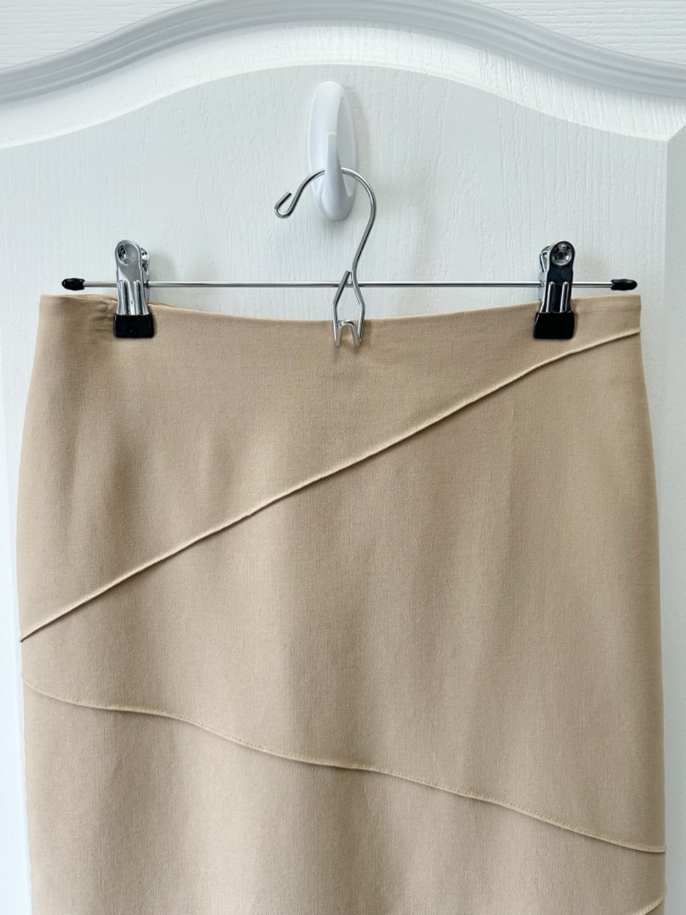 Garage Tan Beige Pencil Skirt with Diagonal Seams Camel Size 4 - Picture 5 of 12